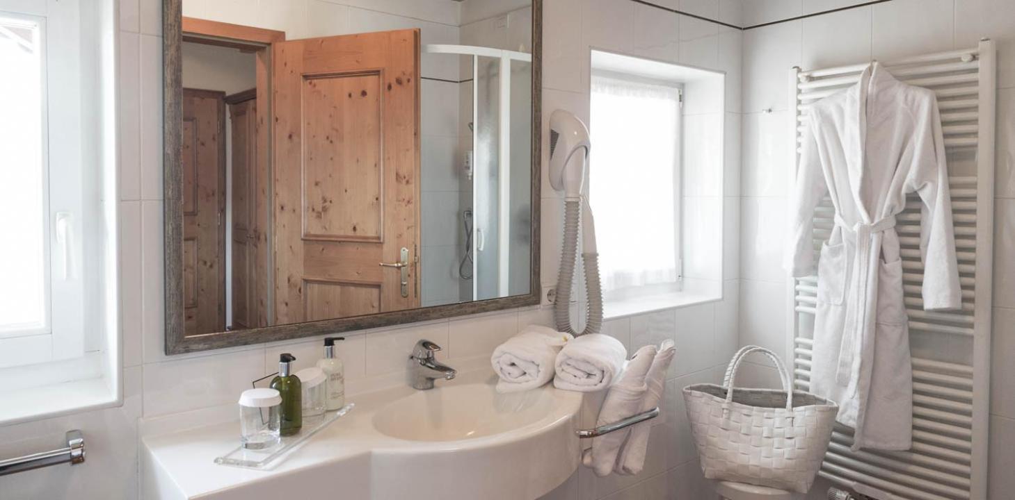 Hotel Schoenblick Rodeneck Zewnętrze zdjęcie
