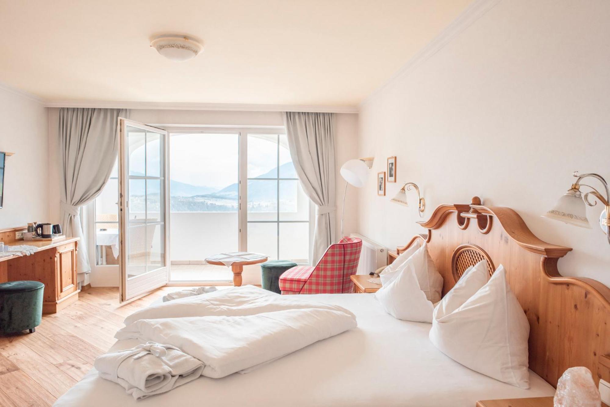 Hotel Schoenblick Rodeneck Zewnętrze zdjęcie