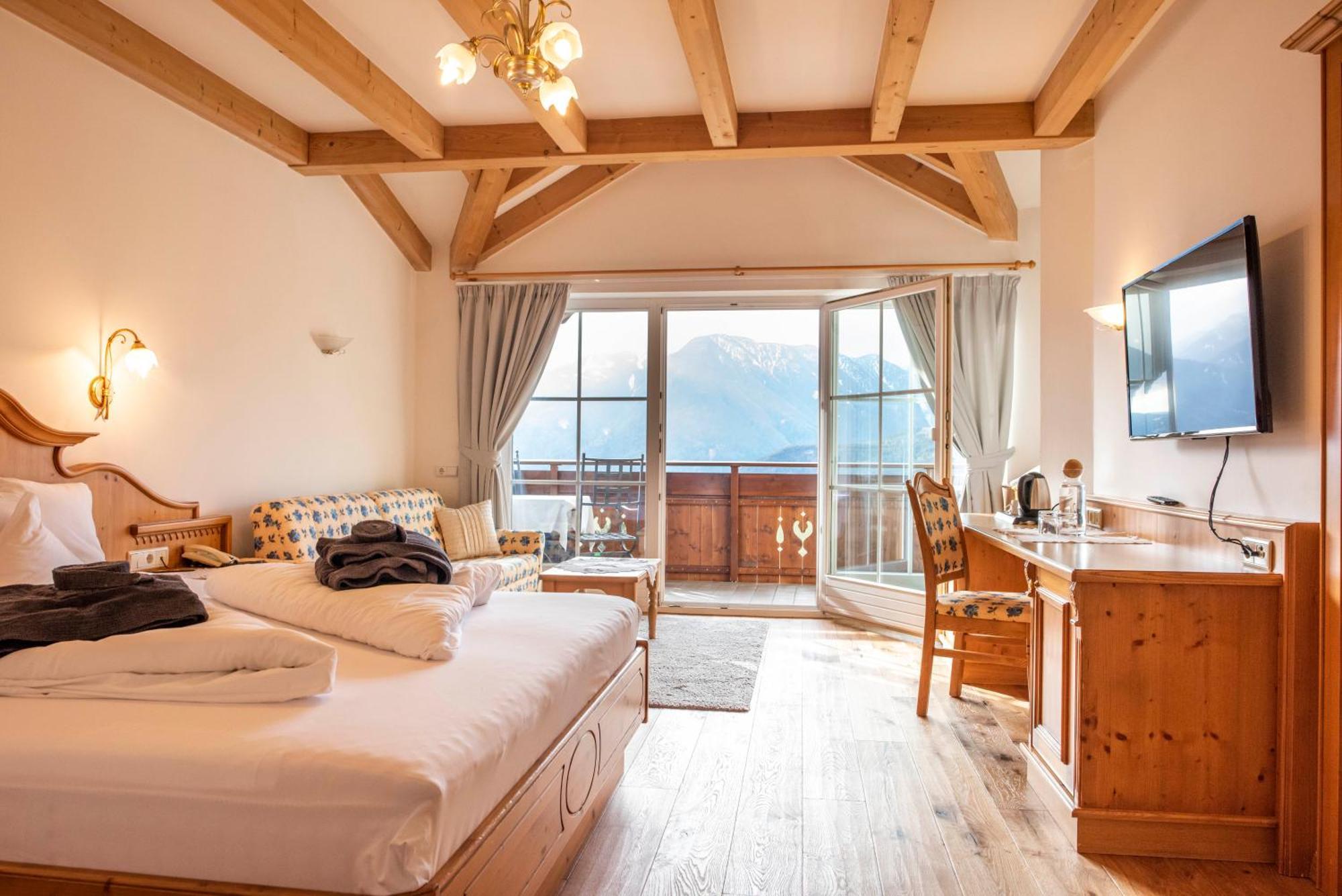 Hotel Schoenblick Rodeneck Zewnętrze zdjęcie